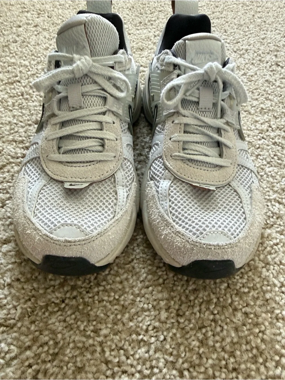 NIKE V2K Sneakers Sz 7 - Picture 4 of 6